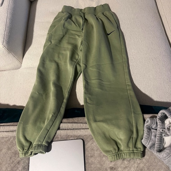 Nike oversized sweatpants - Picture 5 of 6